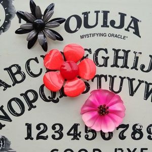 Genuine Vintage 60s/70s Flower Power Brooches